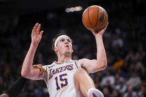 里夫斯绝杀！雷迪克：这家伙总在关键时刻挺身而出